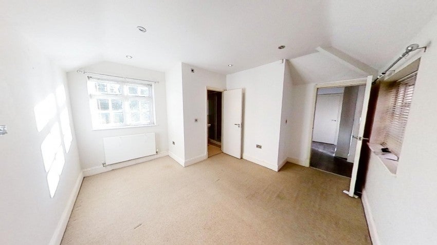 Flat Knighton Road in Leicester