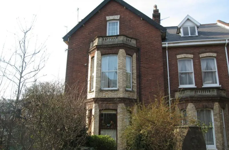 Flat Rushforth Place in Exeter