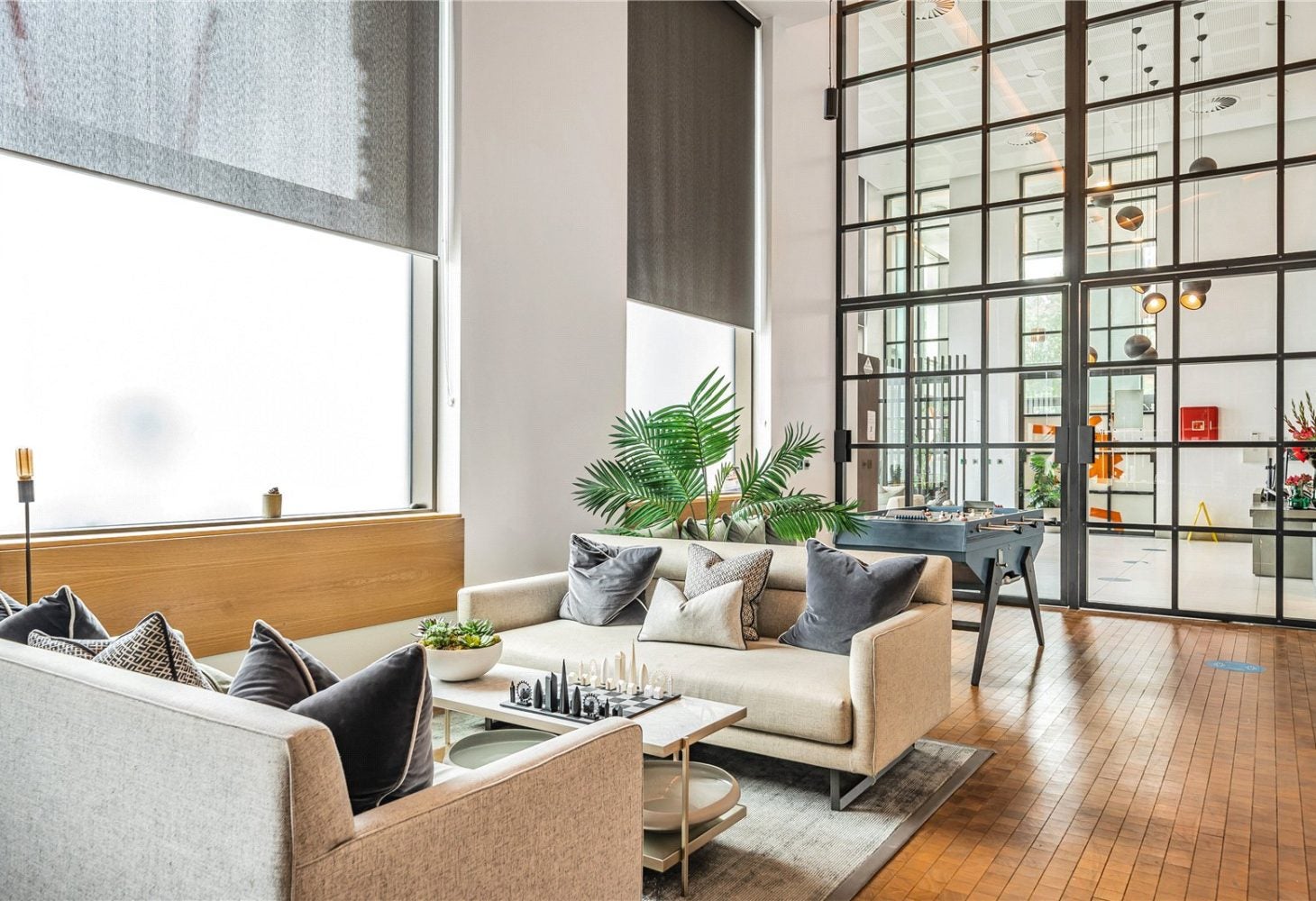 Flat Surrey Quays Road in Greater London