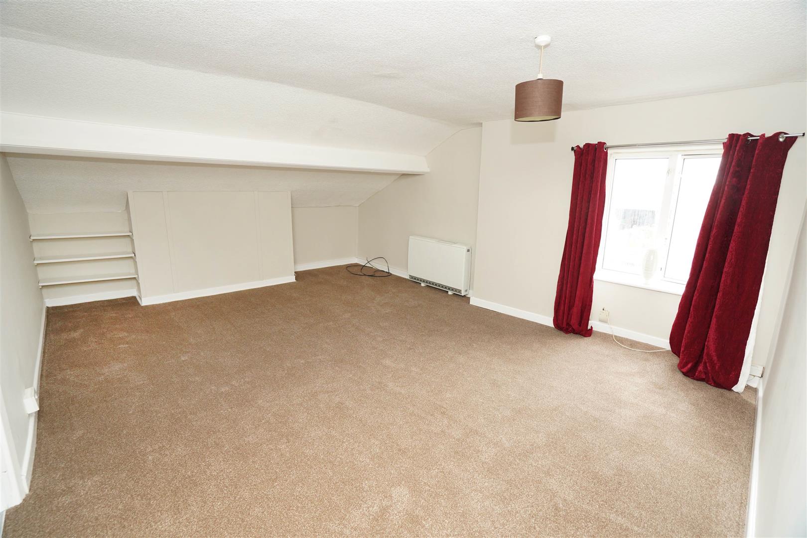 Flat Seymour Road in Bolton