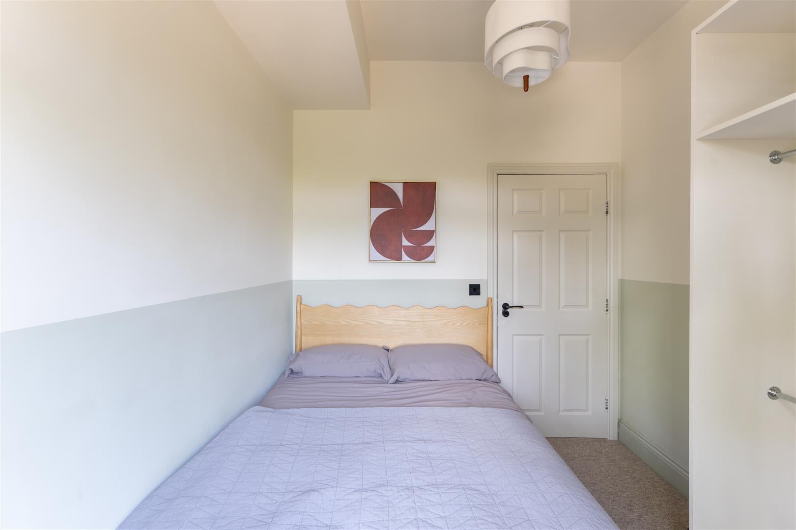 Room First Avenue in Newcastle upon Tyne