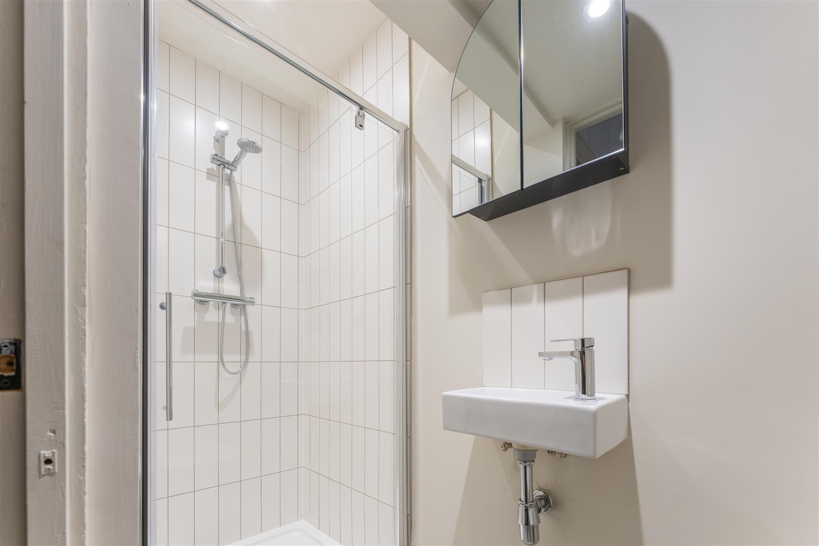 Room First Avenue in Newcastle upon Tyne