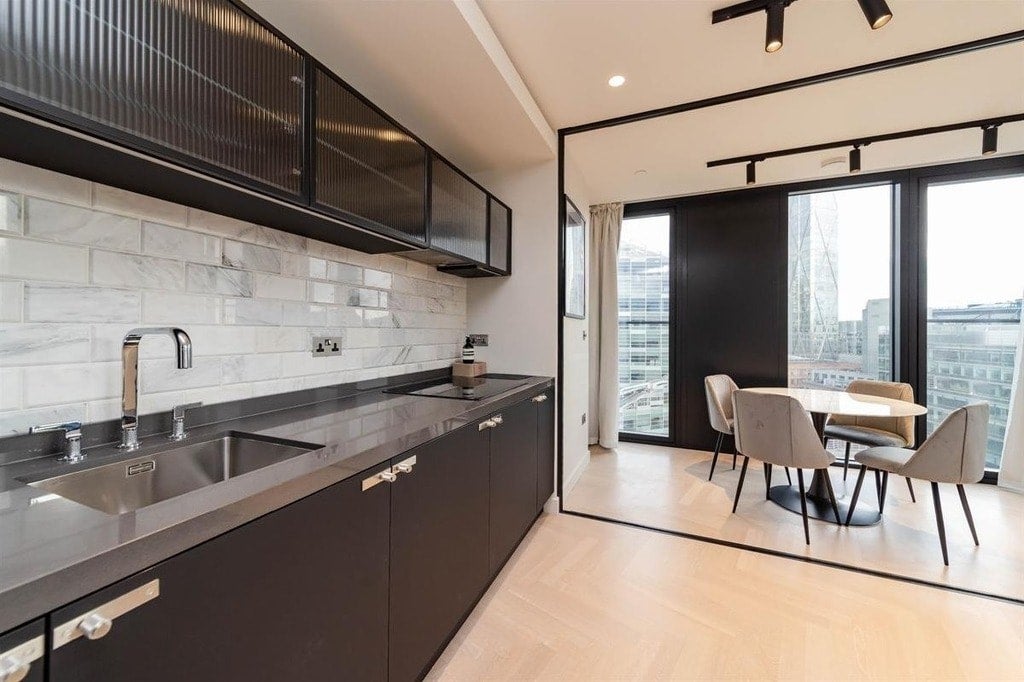 Flat Earl Street in Greater London