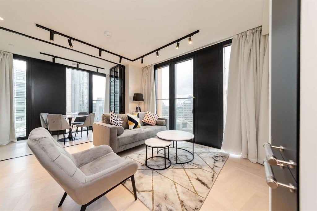 Flat Earl Street in Greater London