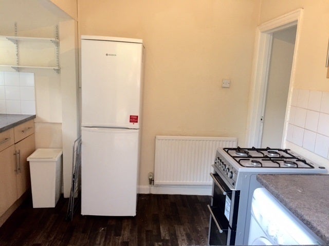 Flat Harborough Road in Southampton