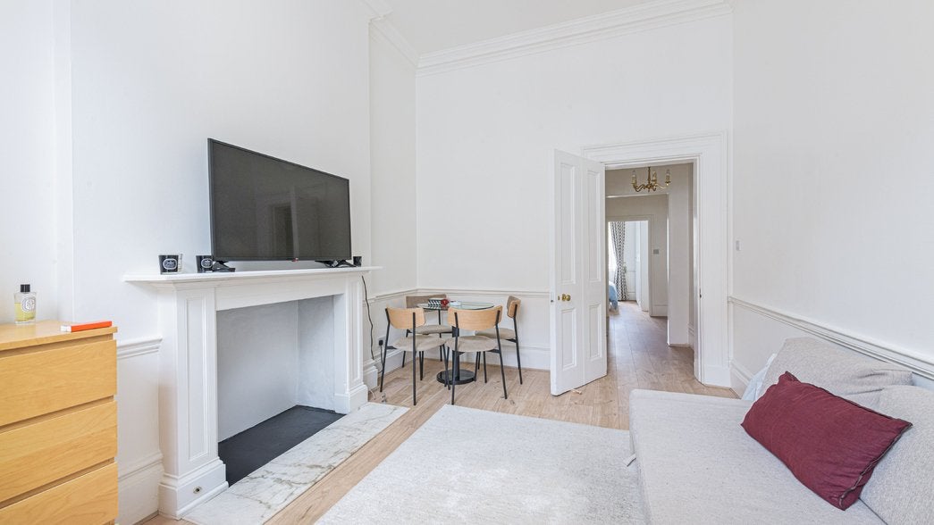 Flat Ebury Street in London