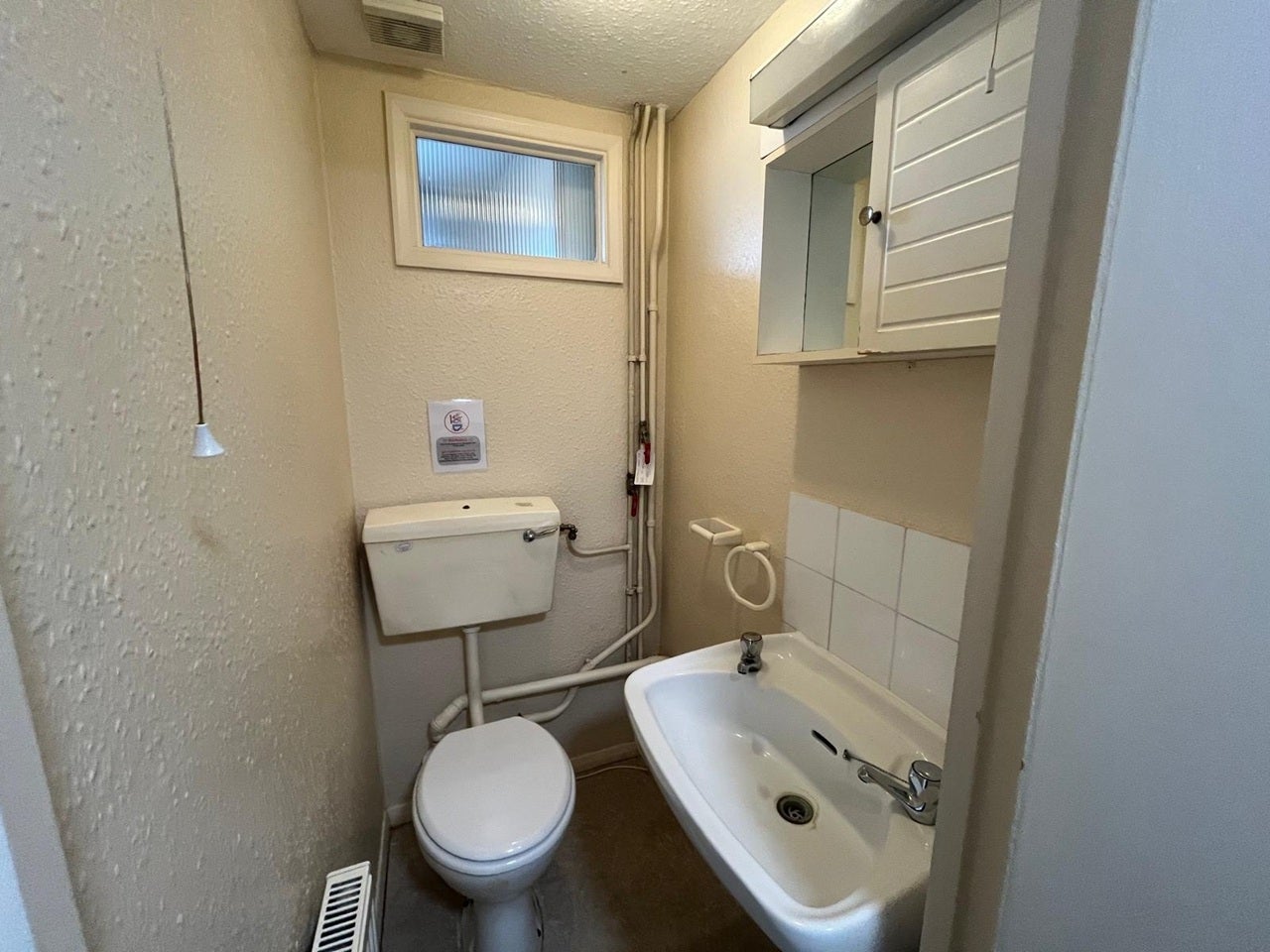 Room Bower Lane in Maidstone