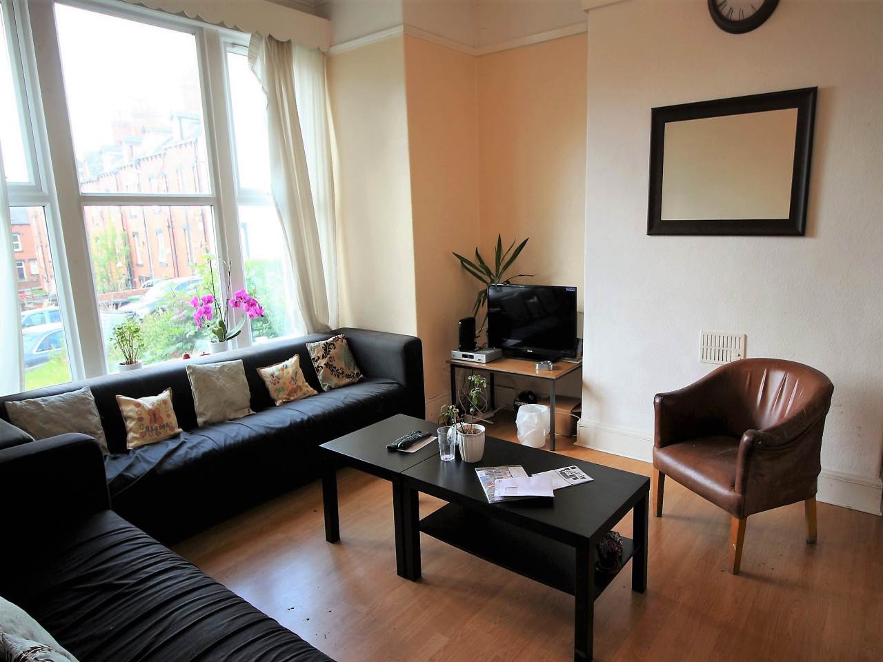 Room Back Lucas Street in Leeds