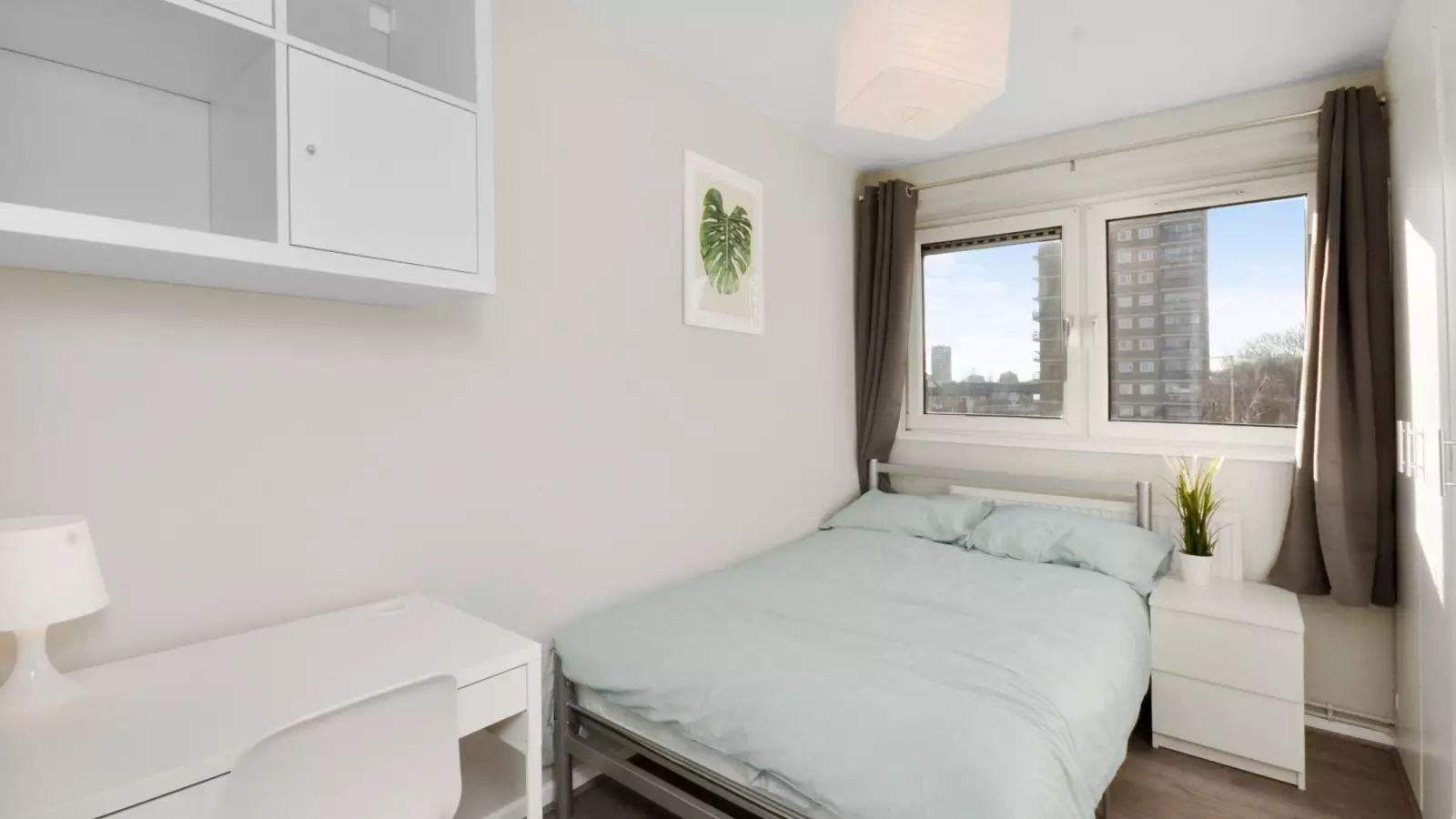 Flat Wendon Street in Greater London