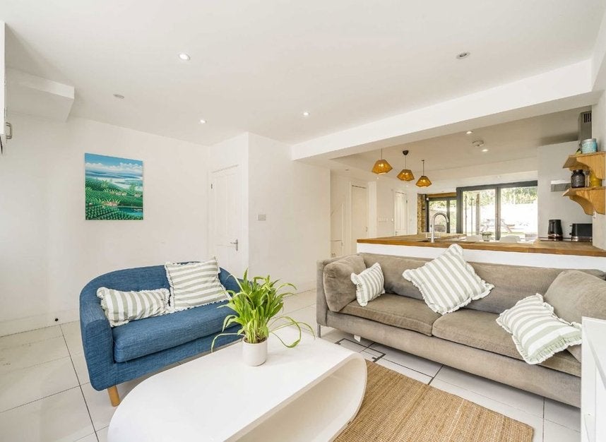 House Argyll Close in Greater London