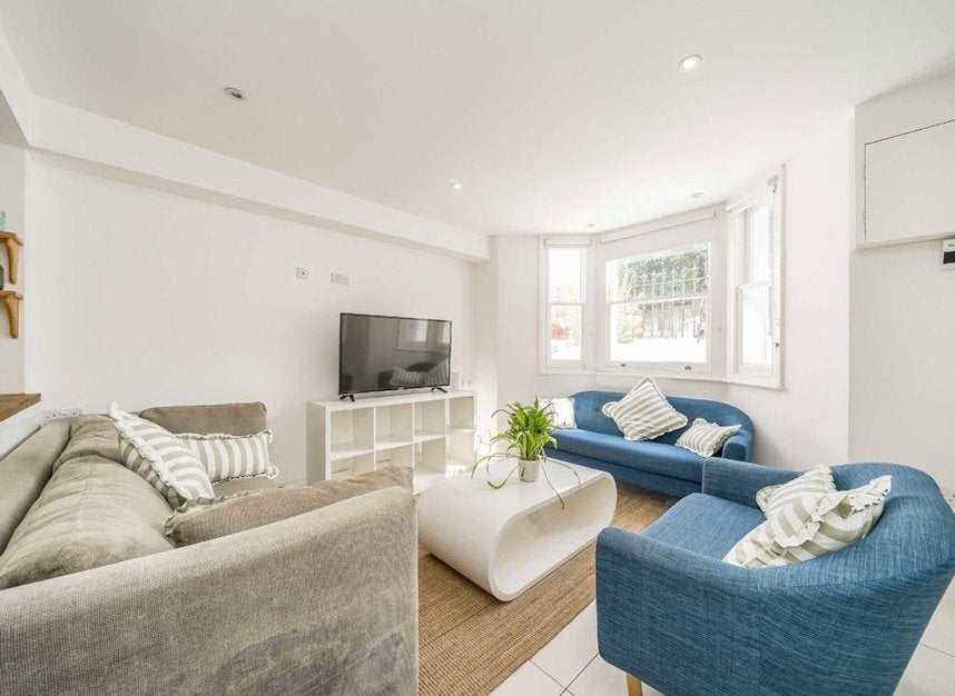 House Argyll Close in Greater London