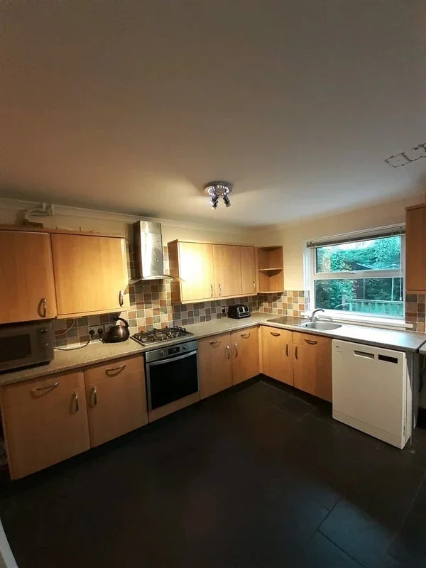 Room Manor Road in Uttlesford