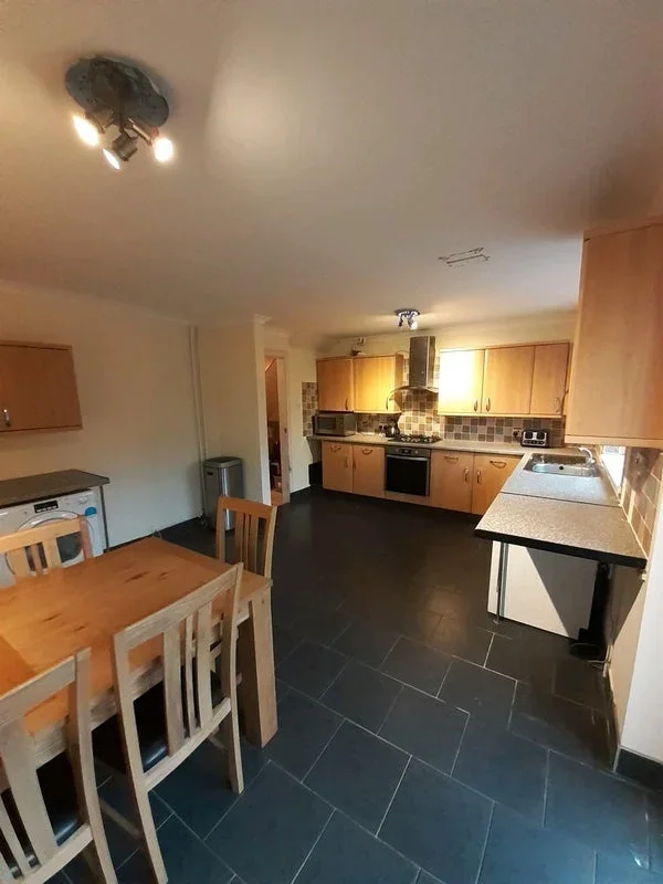 Room Manor Road in Uttlesford