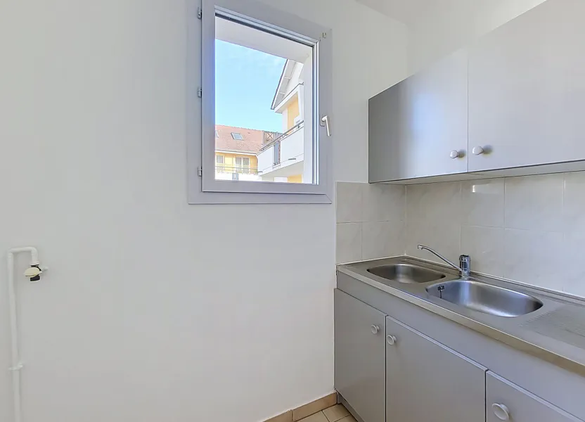 Flat Rue la Pérouse in Roissy-en-Brie