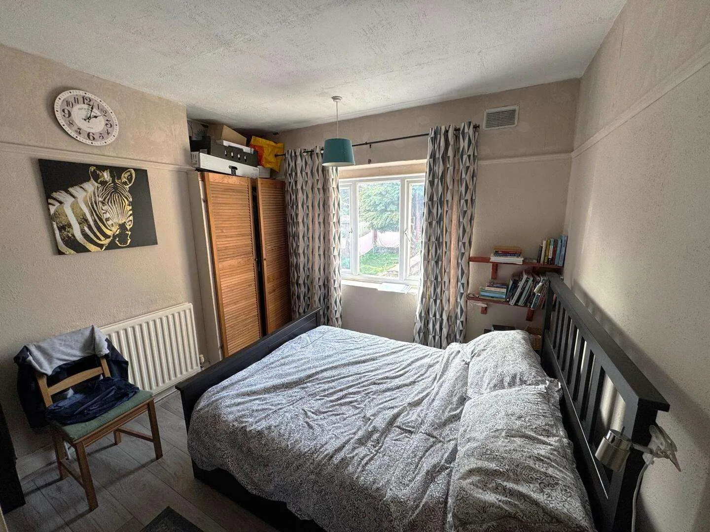Flat Highfield Road in Dartford