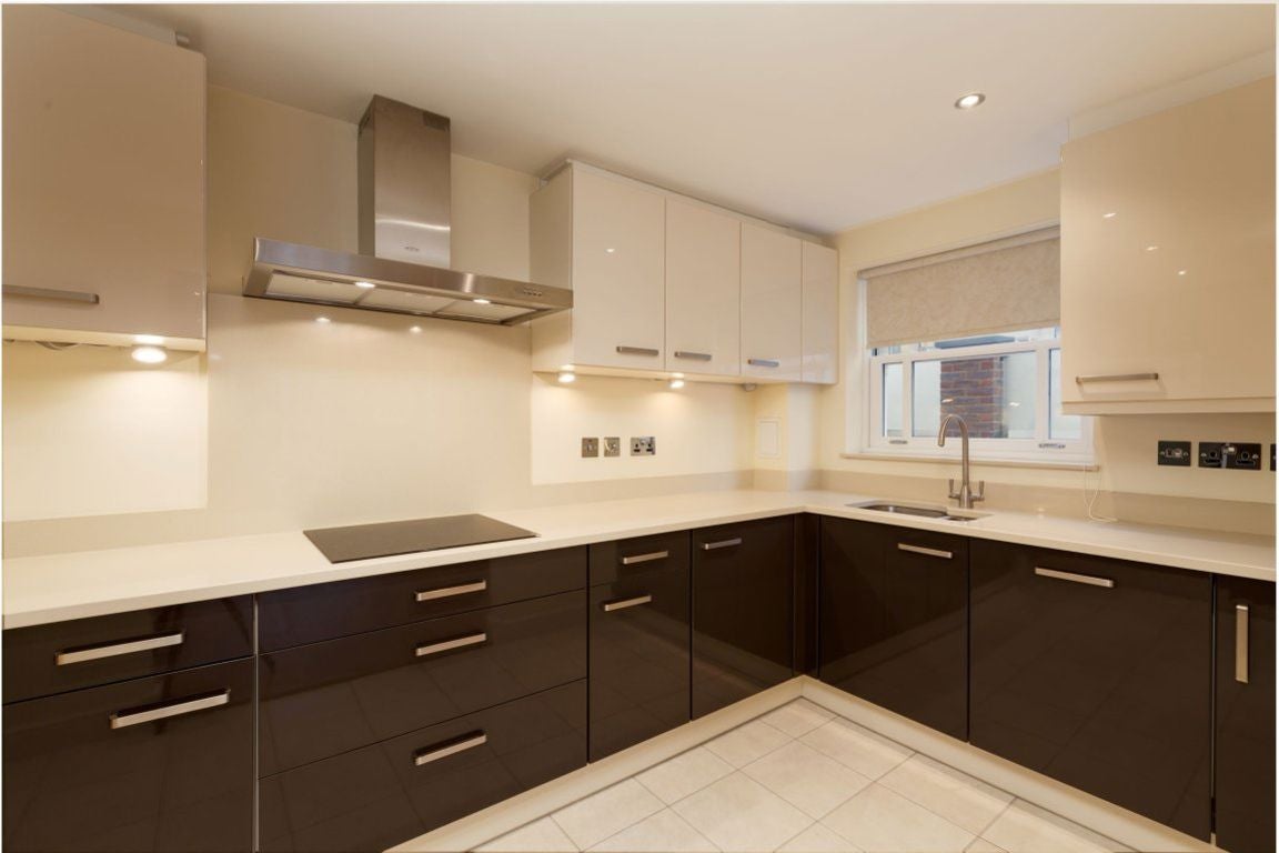 Flat Pembroke Road in Sevenoaks