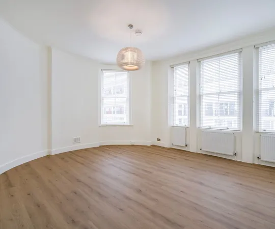 Flat Winchester Street in City of Westminster