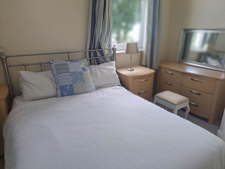 Flat Teignmouth Road in Maidencombe