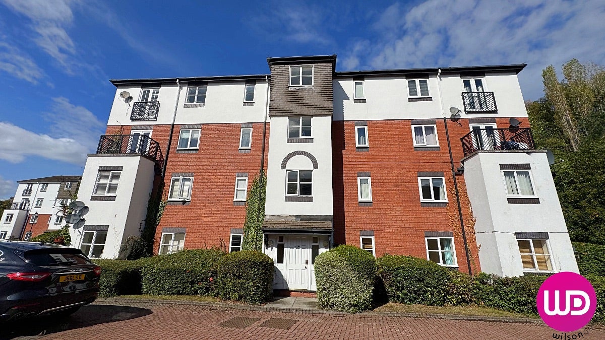 Flat Foundry Court in Newcastle upon Tyne