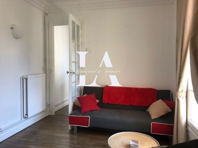 Flat Rue Jean-Pierre Timbaud in Paris