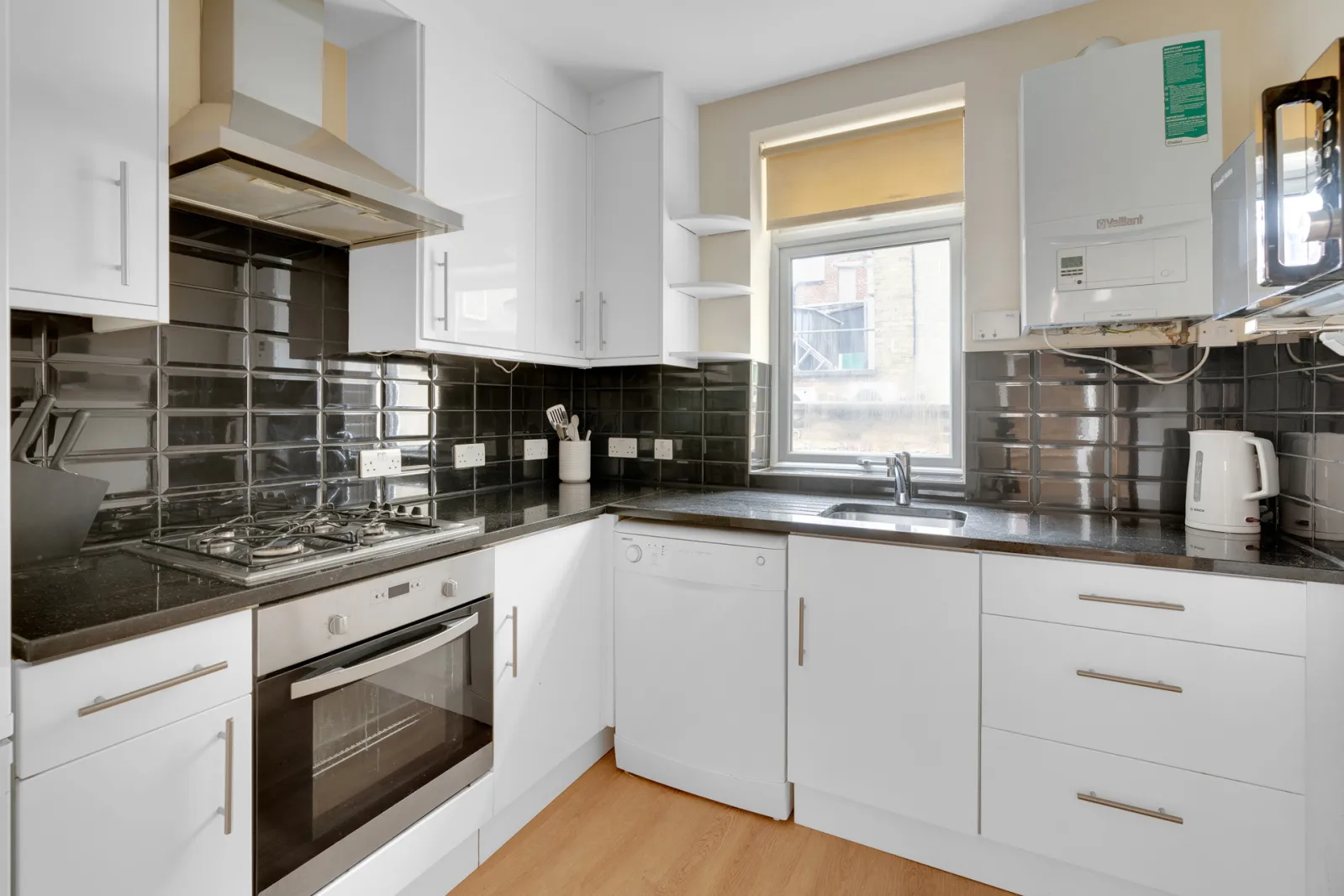 Flat Camden High Street in Greater London
