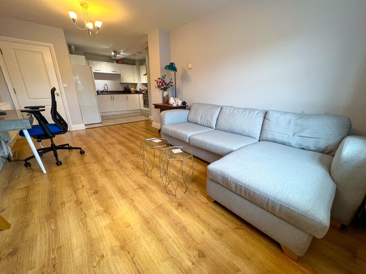 Flat Hidden Close in Elmbridge
