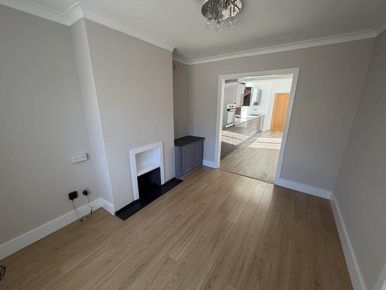 House Cylch Peris in Llanon
