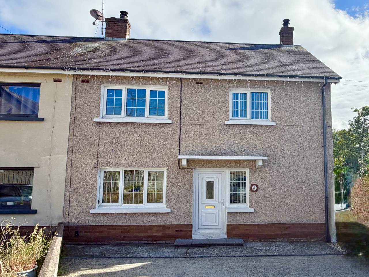 House Cylch Peris in Llanon