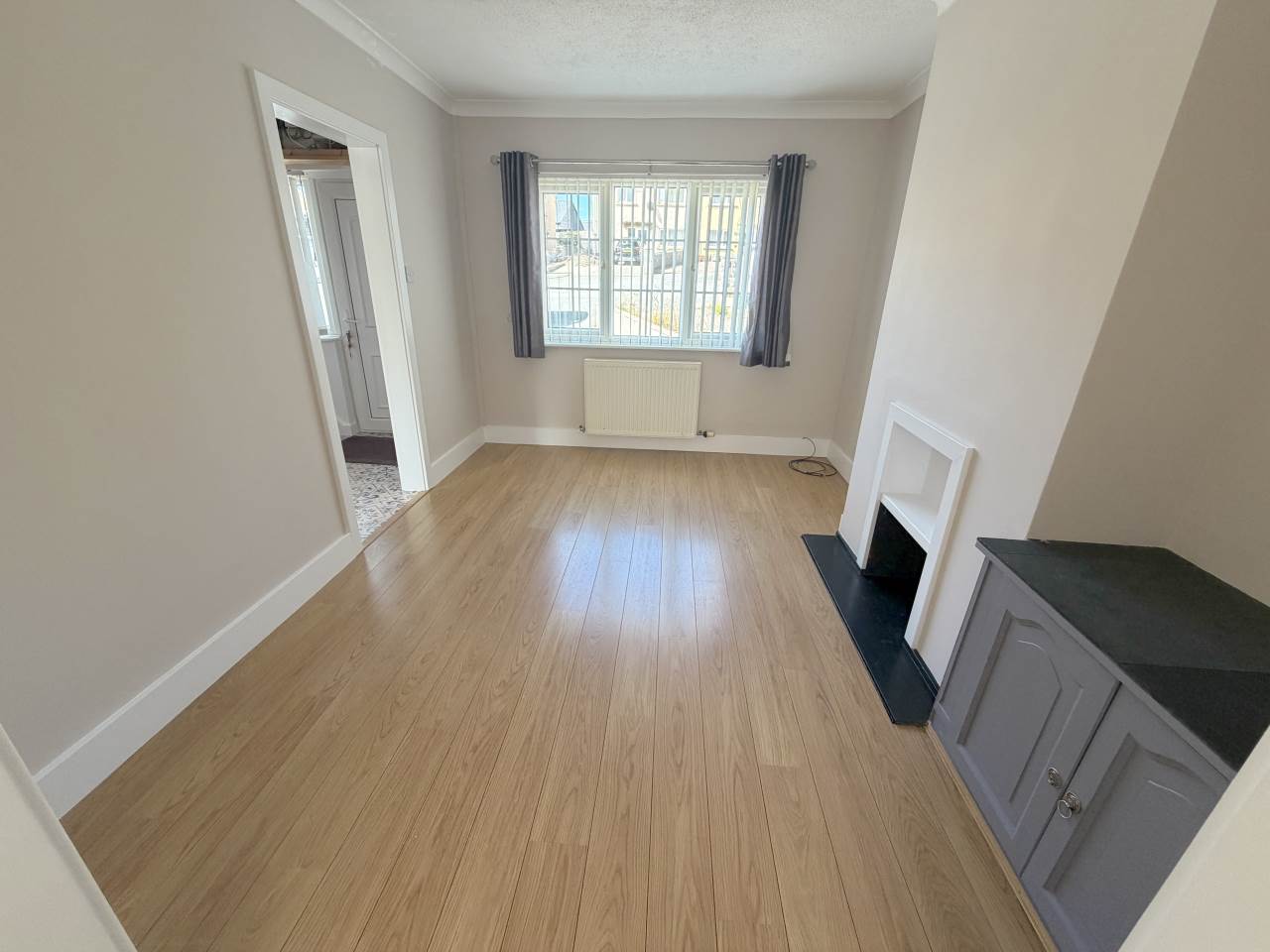 House Cylch Peris in Llanon