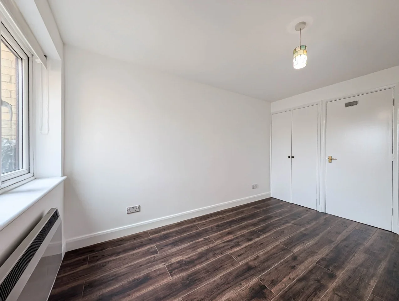 Flat Durnsford Road in Greater London