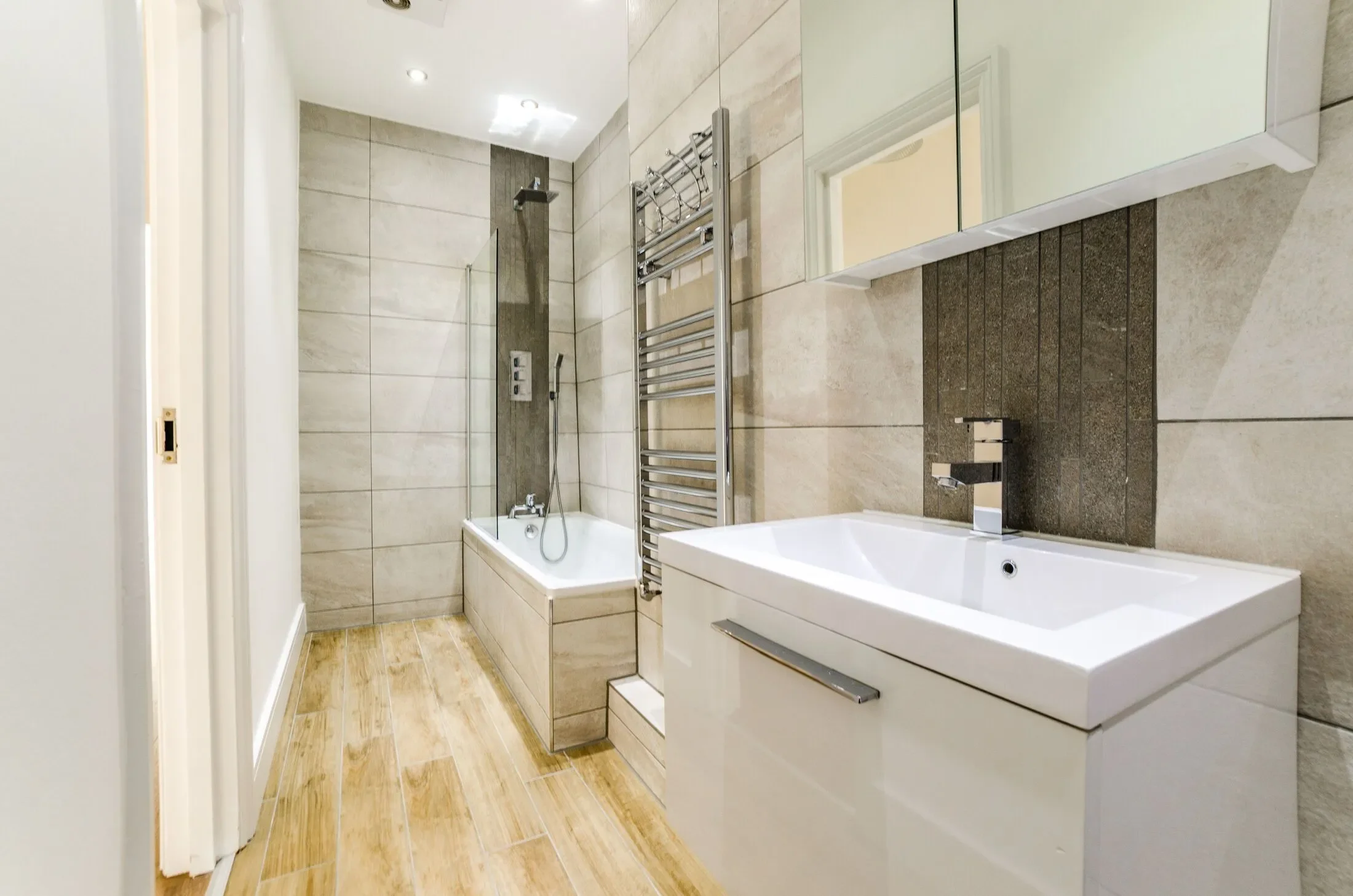Flat Fonthill Road in Greater London
