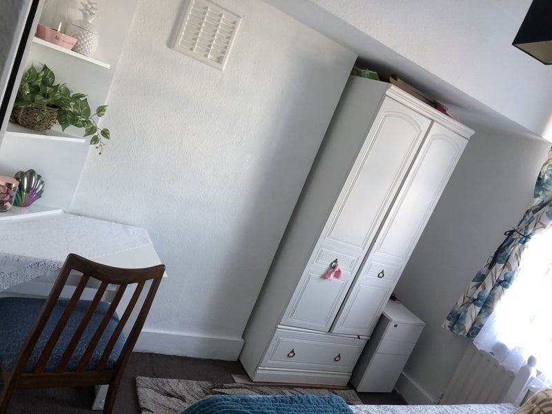 Room New Cross Road in Greater London