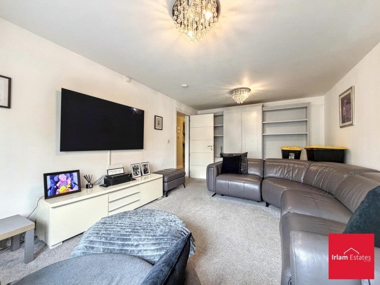 House Rixtonleys Drive in Salford