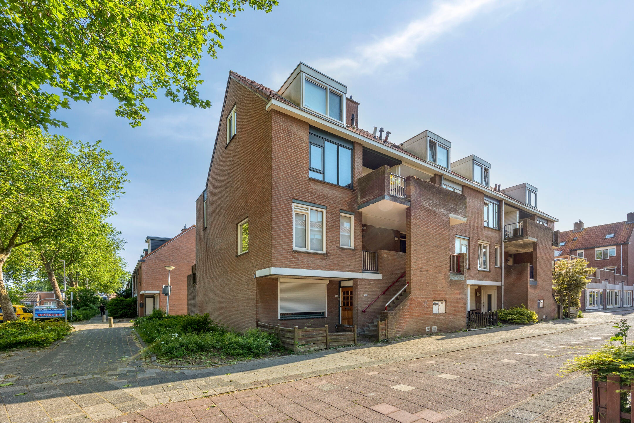 Vlinderveen 207 in Spijkenisse