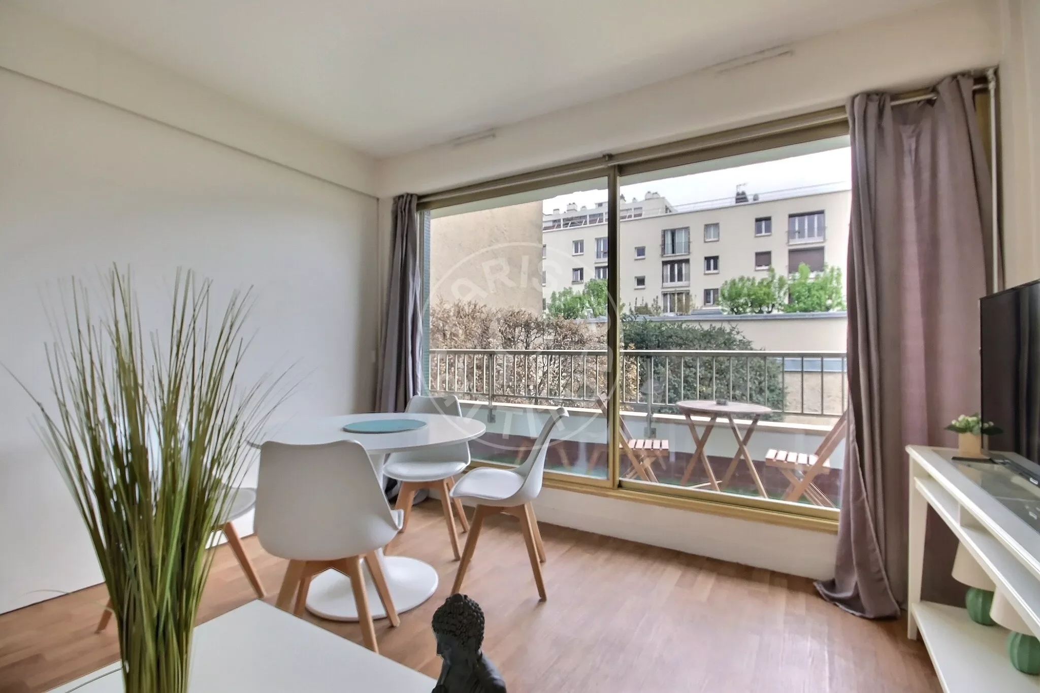 Flat Rue Lantiez in Paris