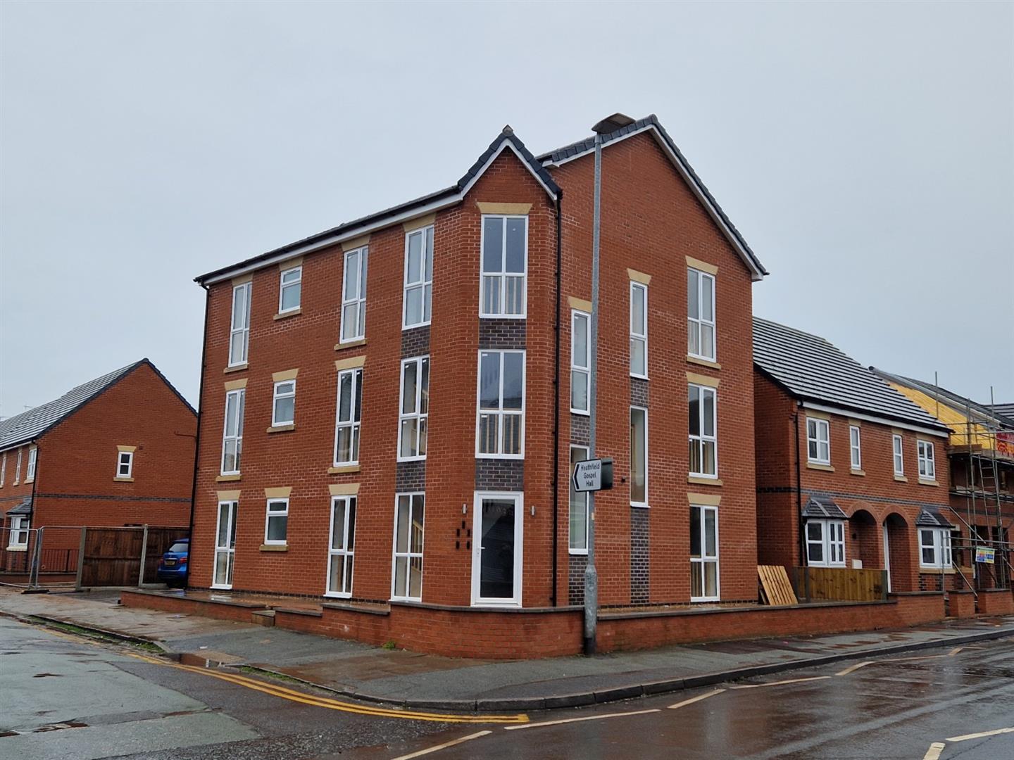 Flat Saunders Street in Crewe