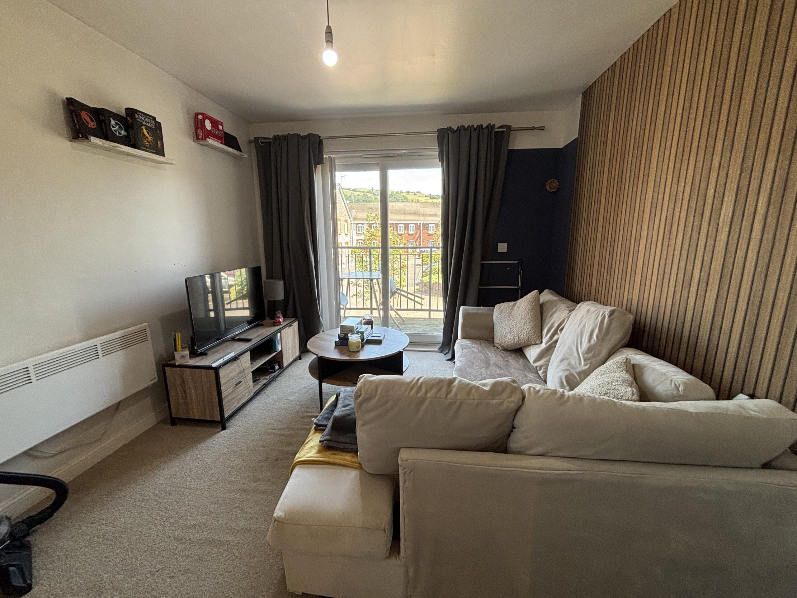 Flat Heol Gruffydd in Pontypridd