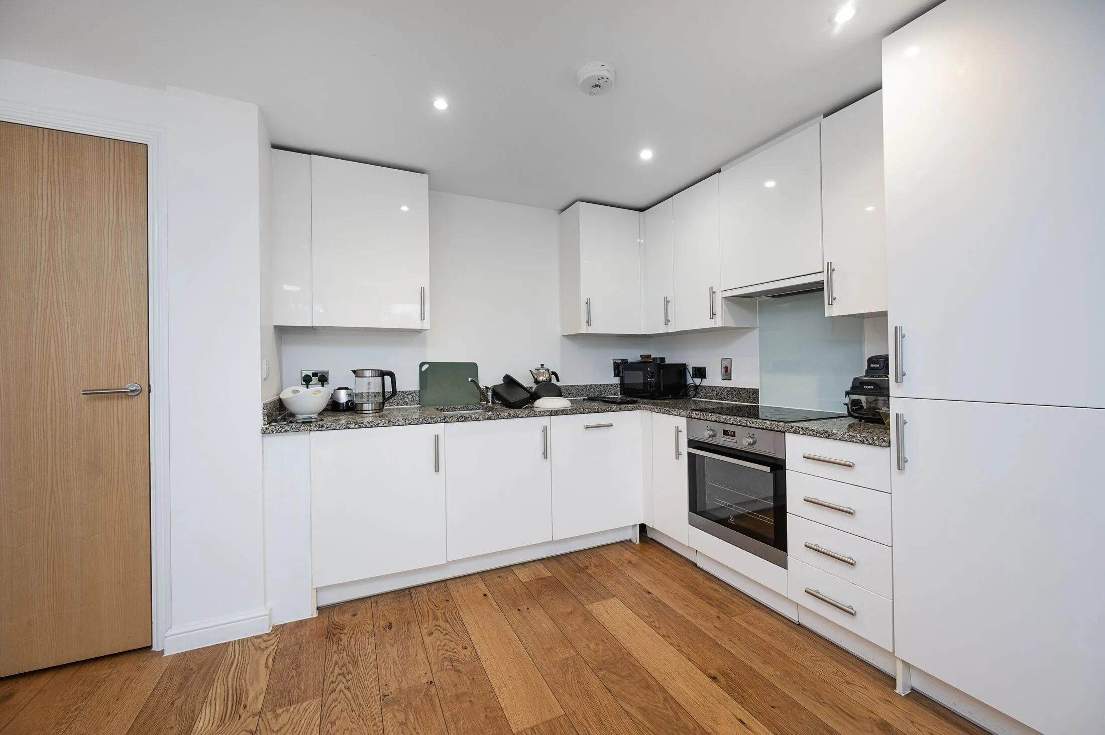 Flat Fulneck Place in Greater London