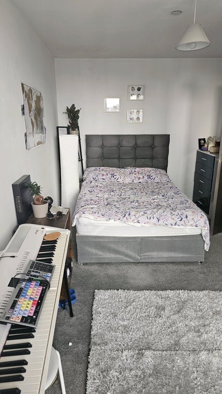 Room Angel Street in Manchester