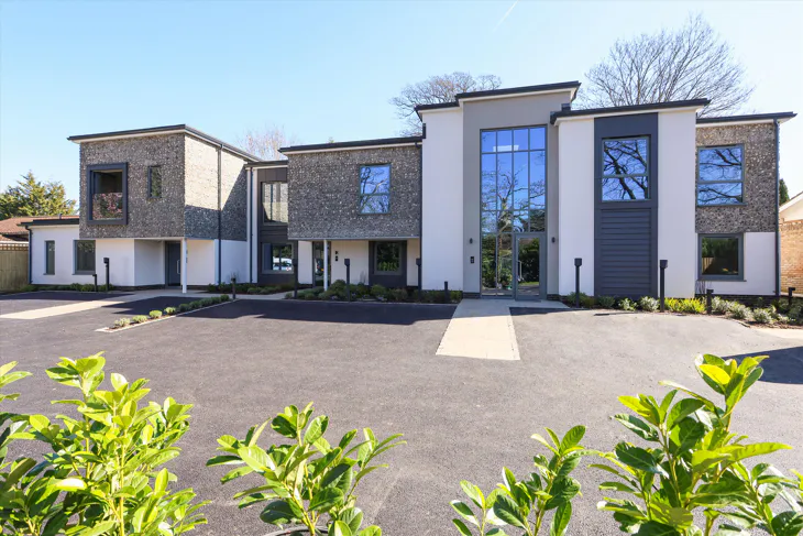 Flat Copsem Lane in Elmbridge