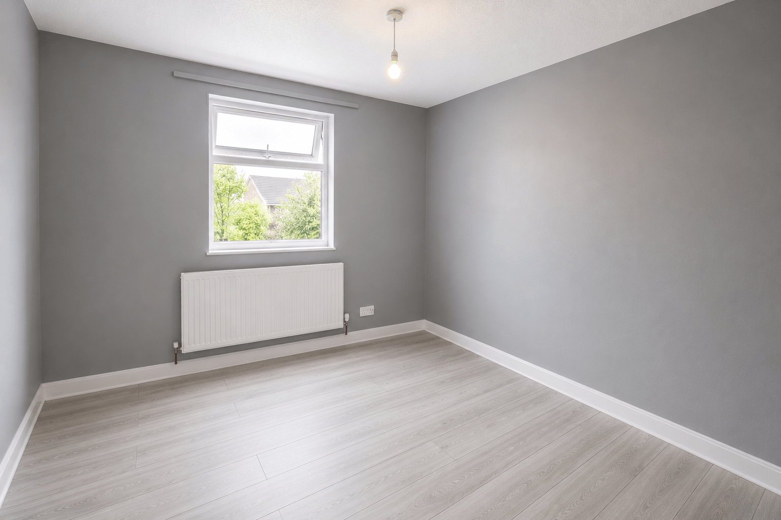Flat Lupin Close in London