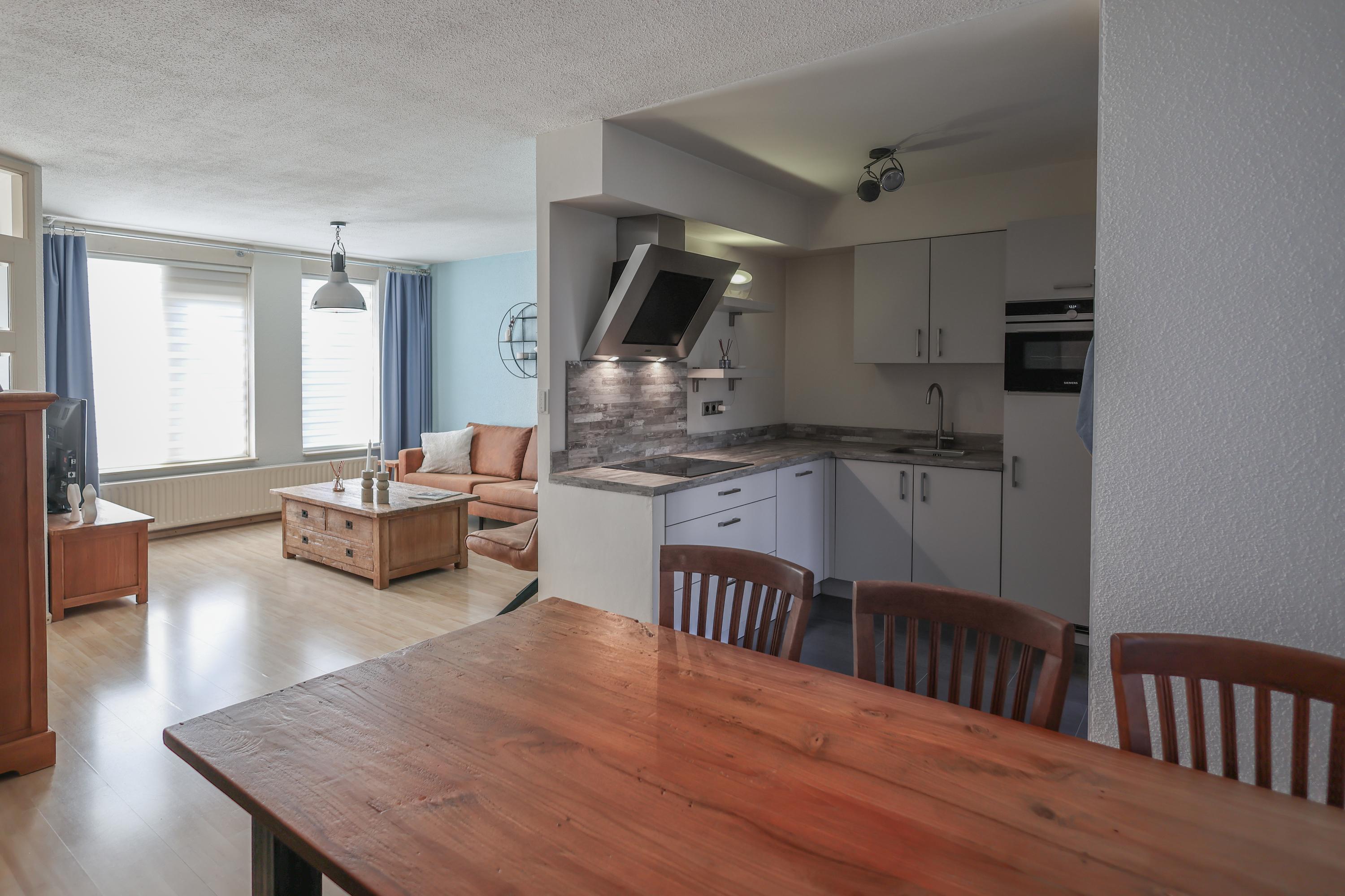 Tussenwoning te koop: Hunzestraat 55, Helmond