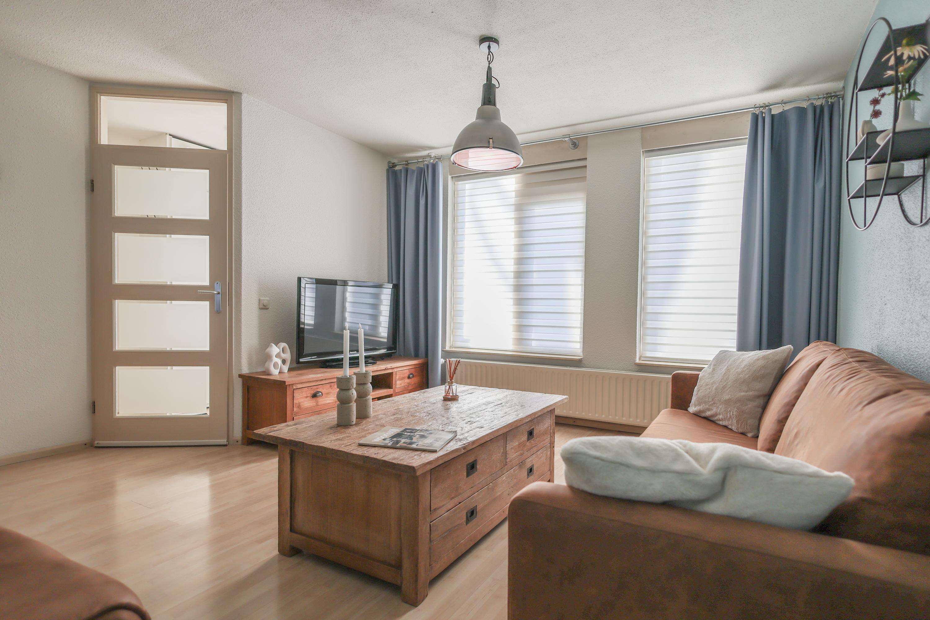Tussenwoning te koop: Hunzestraat 55, Helmond