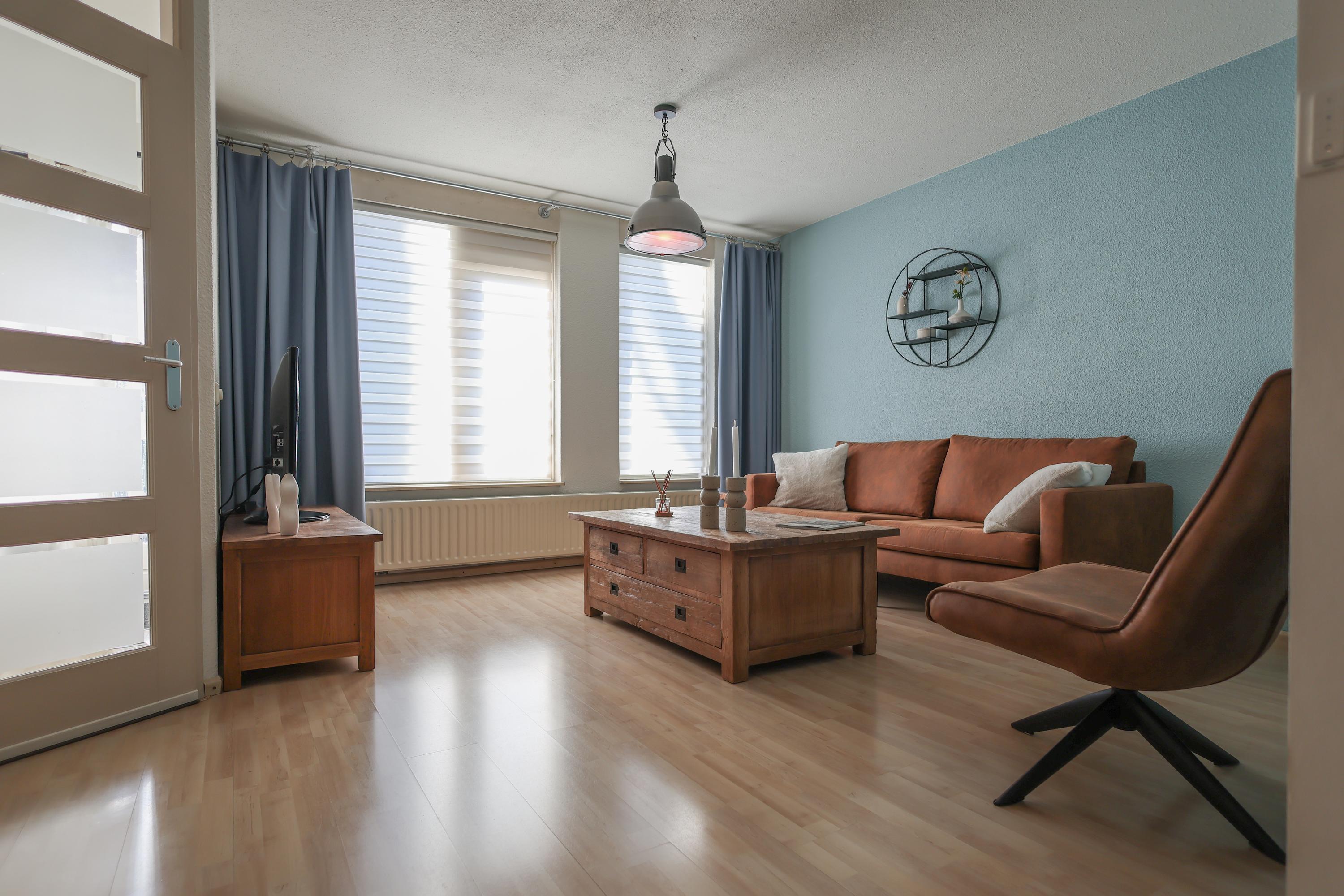 Tussenwoning te koop: Hunzestraat 55, Helmond