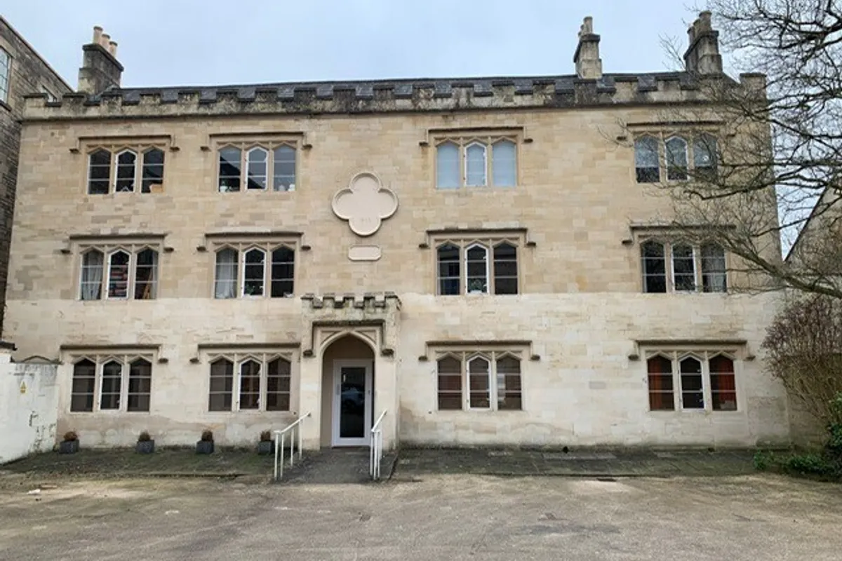Flat London Road in Bath
