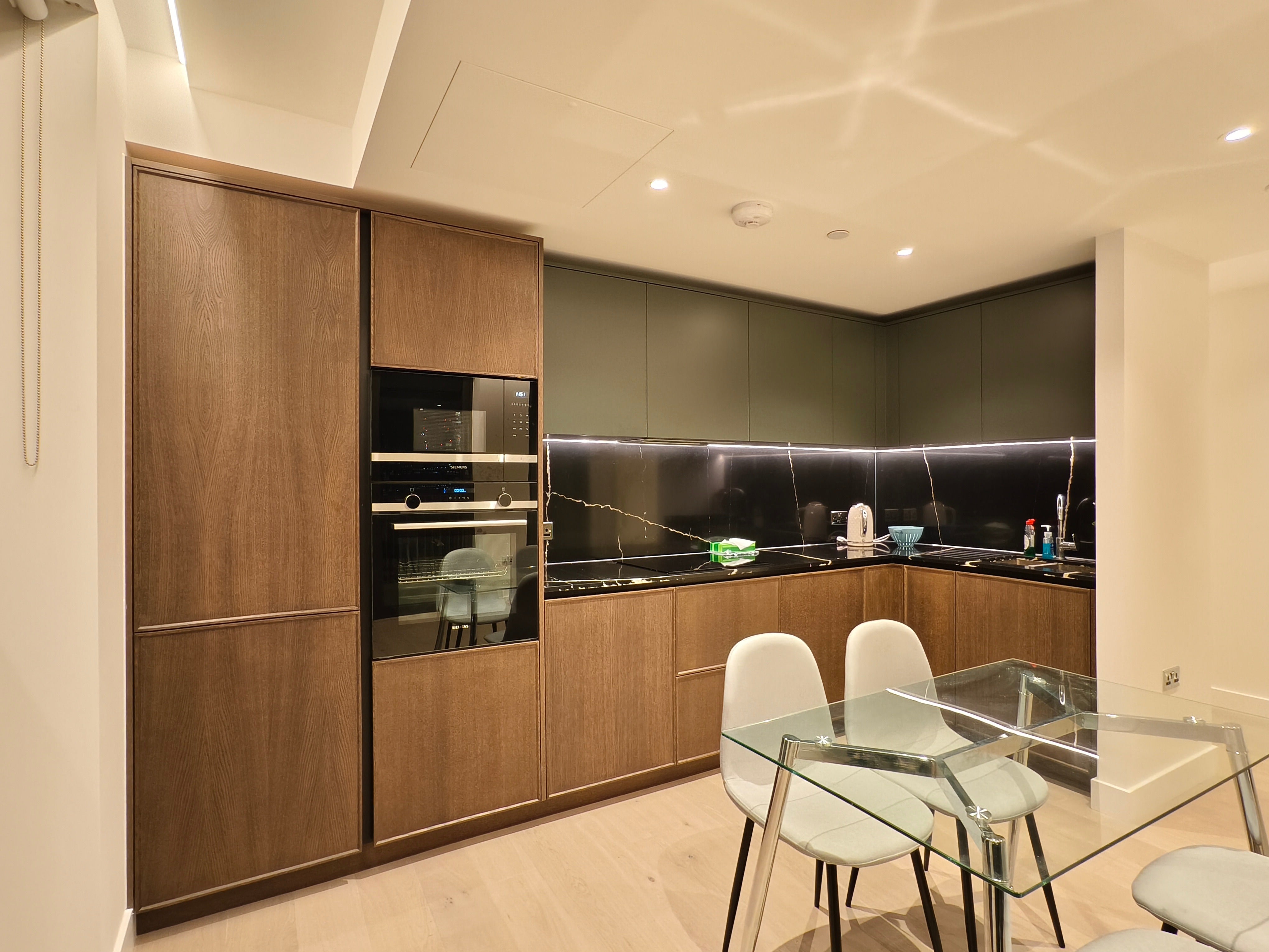 Flat Phoenix Place in Greater London