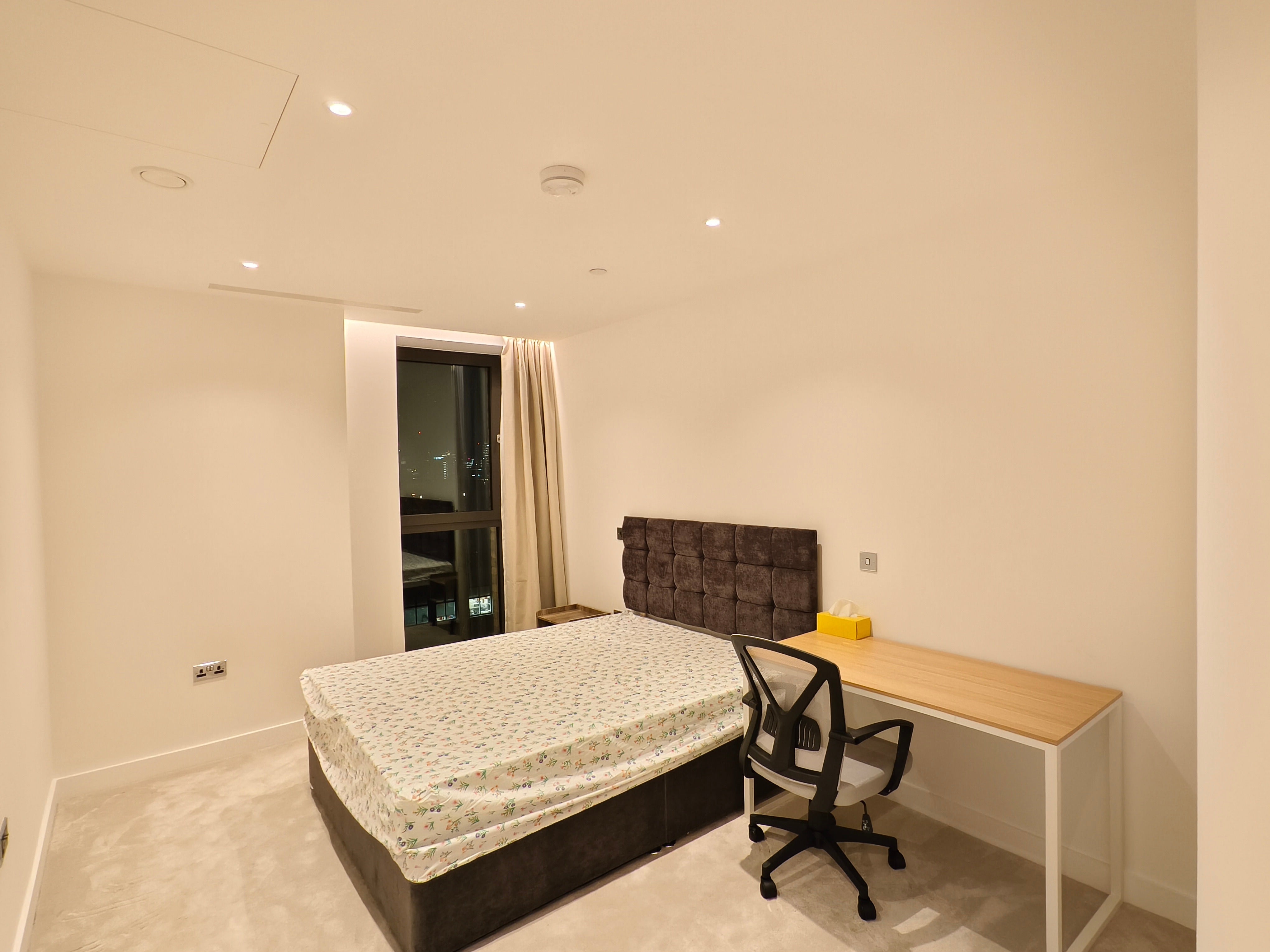 Flat Phoenix Place in Greater London