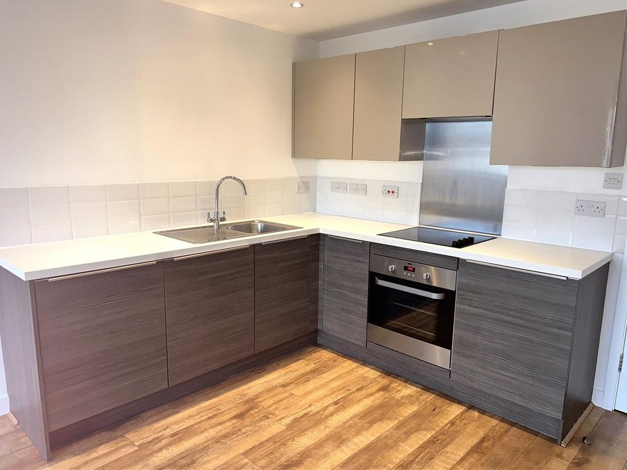 Flat Rainsford Road in Chelmsford