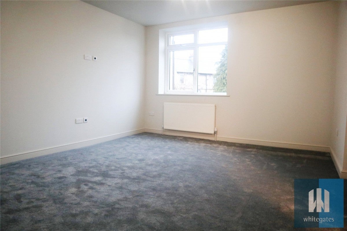 Flat Wakefield Road in Kirklees