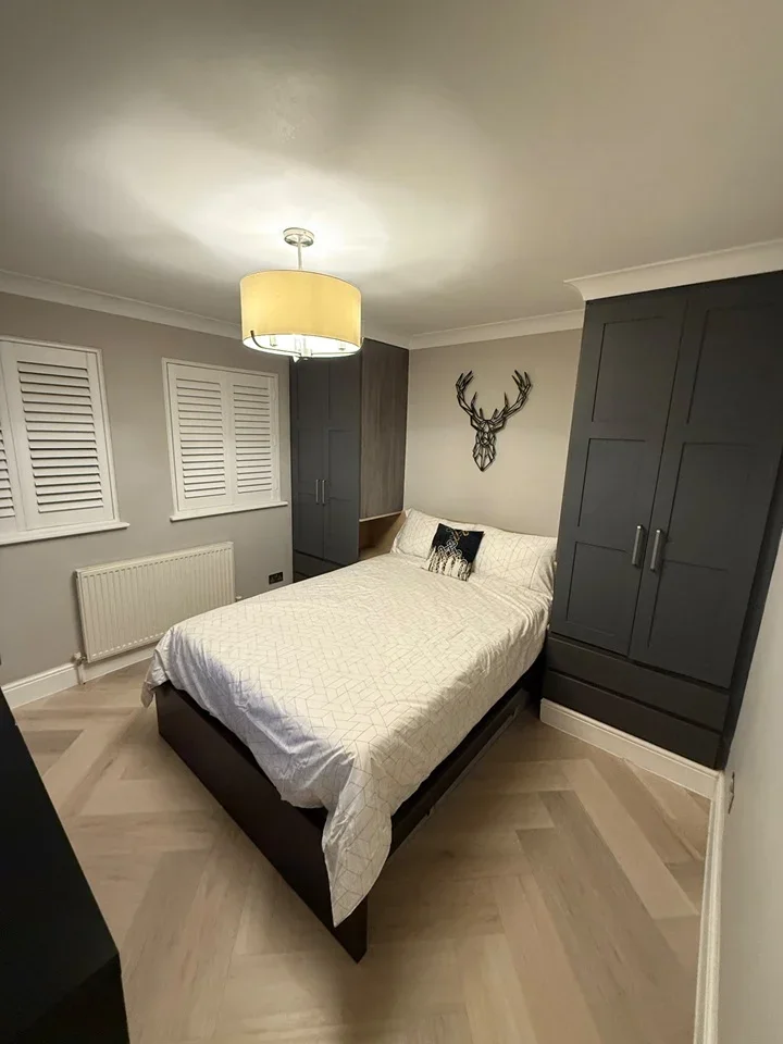 Room Forest Road in Greater London